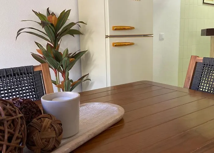 Acolhedor 2 Quartos - D. Ana Apartamento