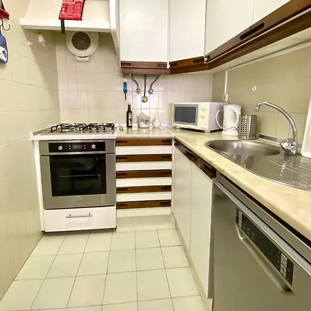 Acolhedor 2 Quartos - D. Ana Apartment *