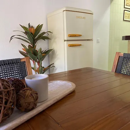 Acolhedor 2 Quartos - D. Ana Apartment