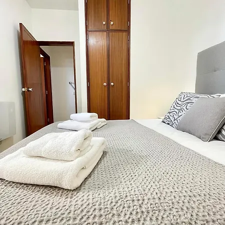 Acolhedor 2 Quartos - D. Ana Apartamento